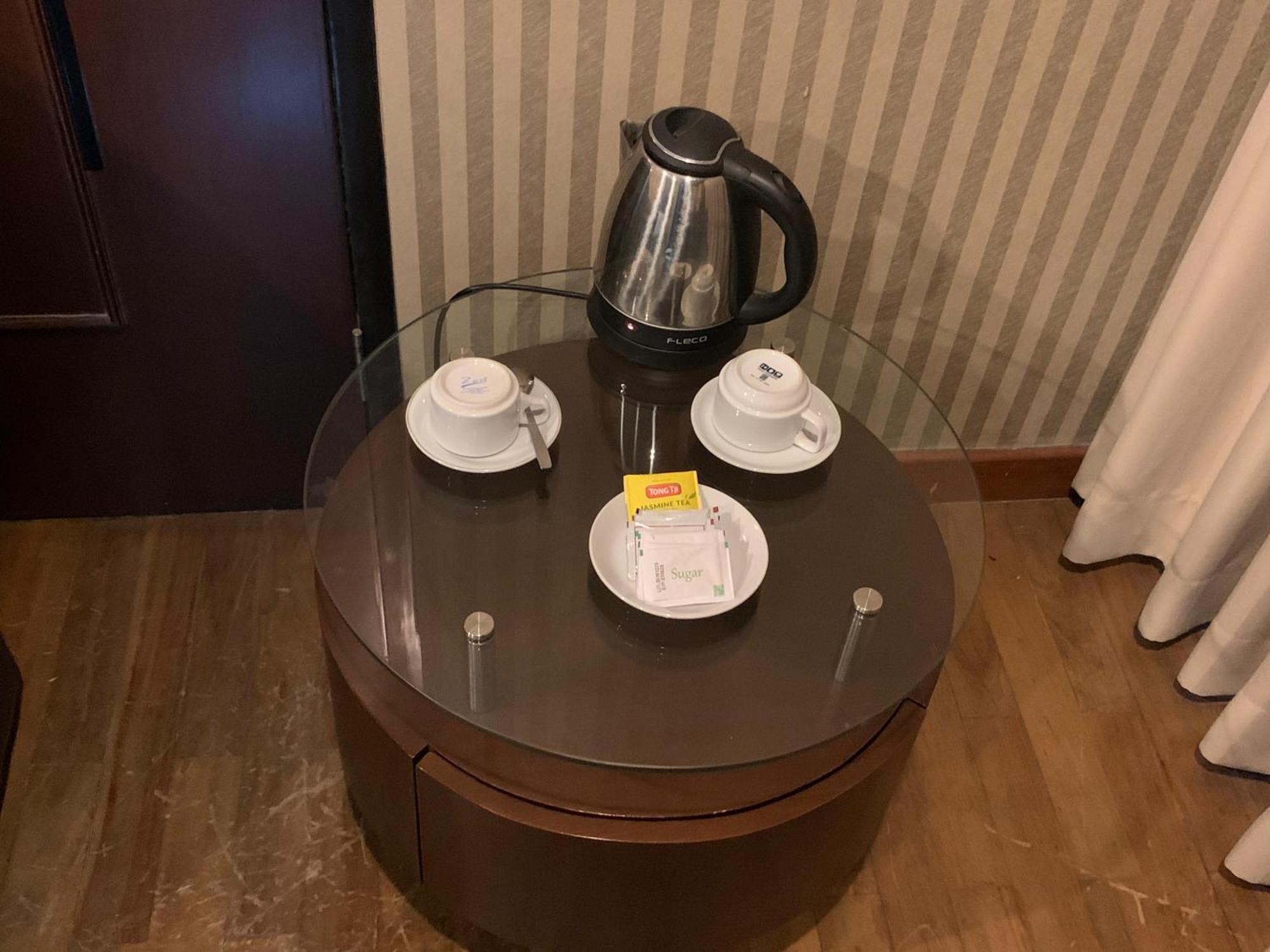 Enhaii Hotel Бандунг Экстерьер фото
